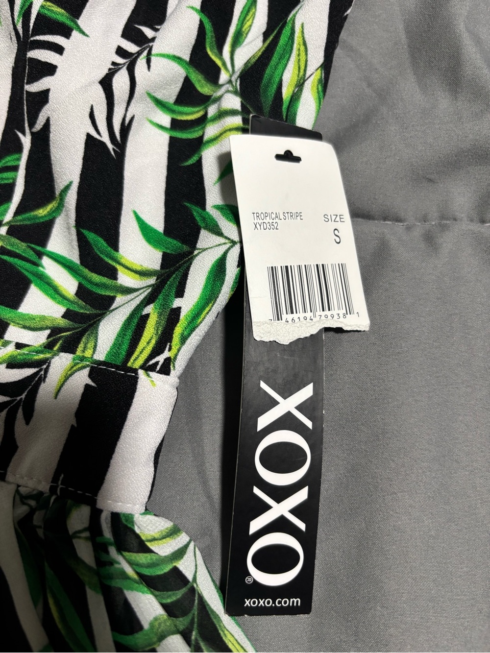 XOXO Black & White Striped Romper with Green Leaf Print - Picture 6 of 7